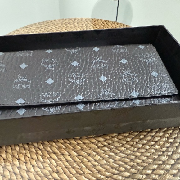 MCM Black Monogram Wallet - Picture 3 of 7